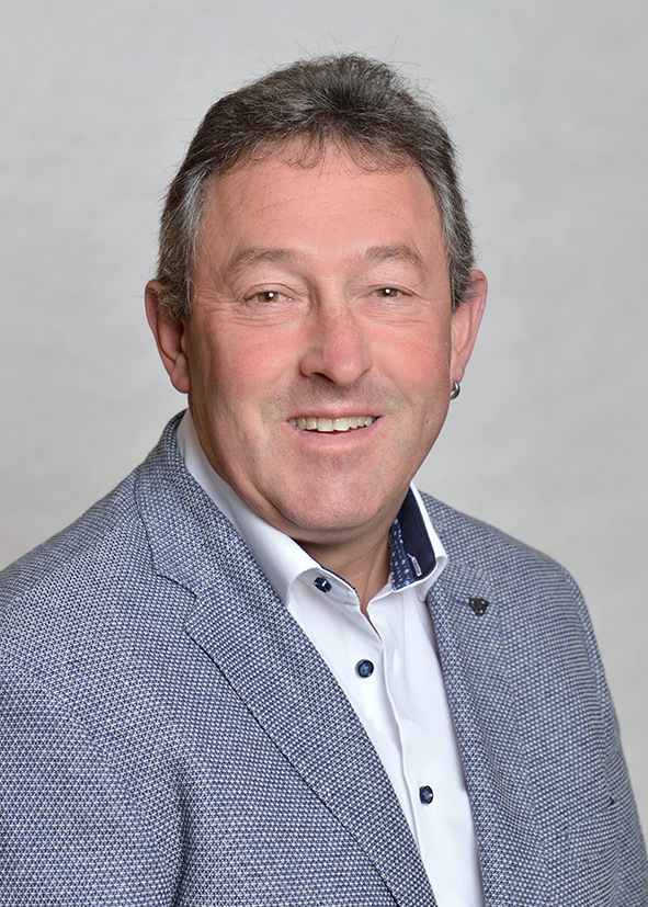 12 – Josef Elfinger